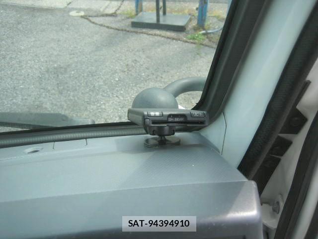 Isuzu ELF TRUCK 2017-03 6904690-28