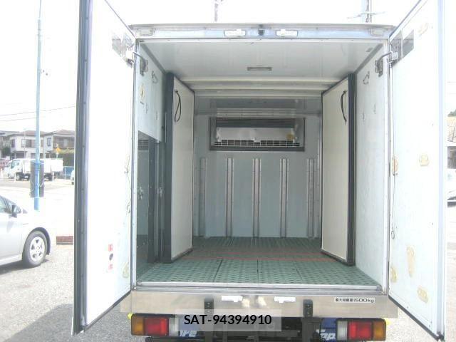 Isuzu ELF TRUCK 2017-03 6904690-4
