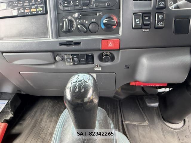 Isuzu ELF TRUCK 2021-03 6904680-11
