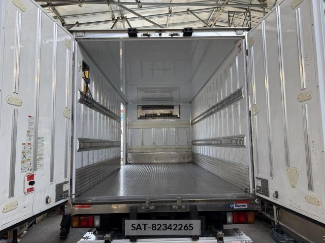 Isuzu ELF TRUCK 2021-03 6904680-5