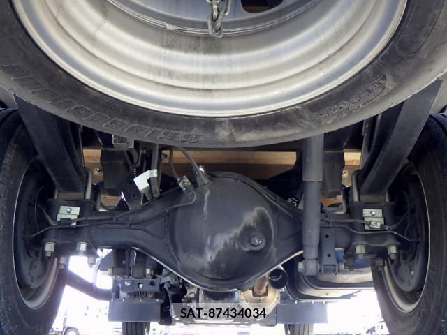 Isuzu ELF TRUCK 2017-07 6904674-18