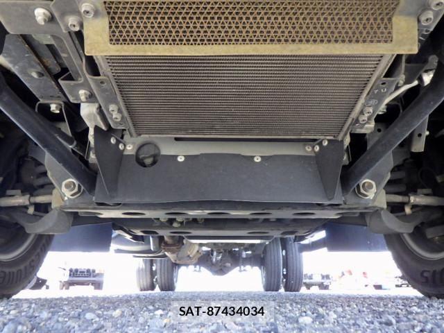 Isuzu ELF TRUCK 2017-07 6904674-19