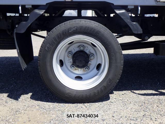 Isuzu ELF TRUCK 2017-07 6904674-24