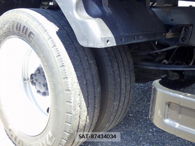 Isuzu ELF TRUCK 2017-07 6904674-25