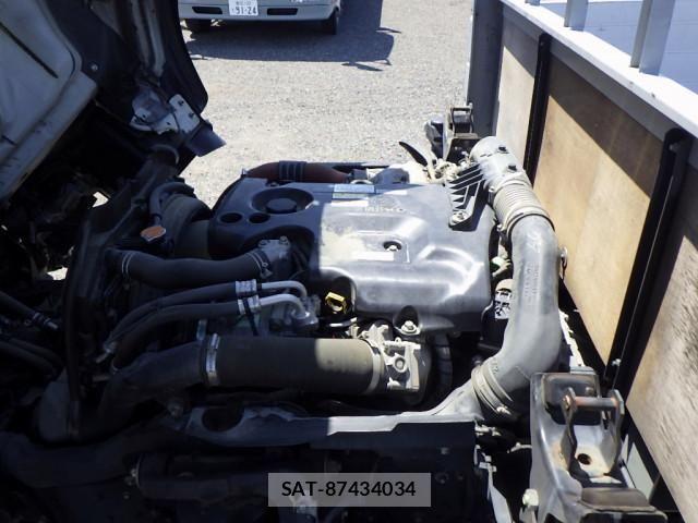 Isuzu ELF TRUCK 2017-07 6904674-26
