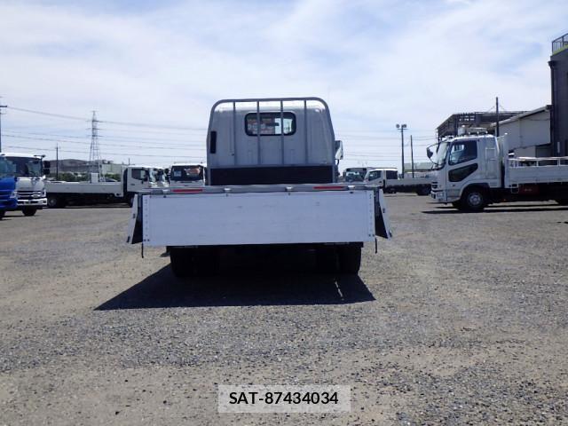 Isuzu ELF TRUCK 2017-07 6904674-6