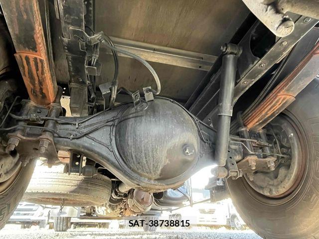 Isuzu ELF TRUCK 2012-07 6904668-25