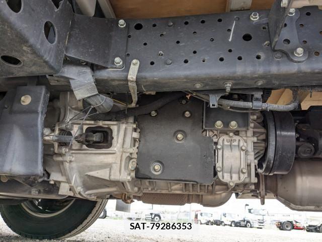 Isuzu ELF TRUCK 2021-03 6904652-19