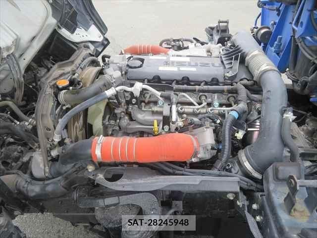 Isuzu ELF TRUCK 2020-04 6904636-11