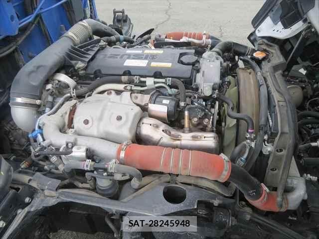 Isuzu ELF TRUCK 2020-04 6904636-12