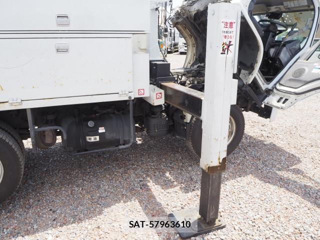 Isuzu ELF TRUCK 2013-08 6904704-17