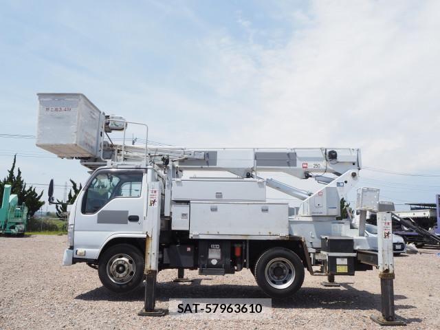 Isuzu ELF TRUCK 2013-08 6904704-1
