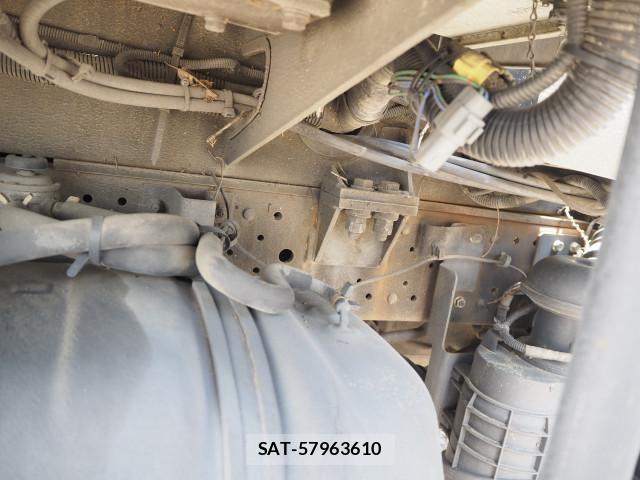 Isuzu ELF TRUCK 2013-08 6904704-19