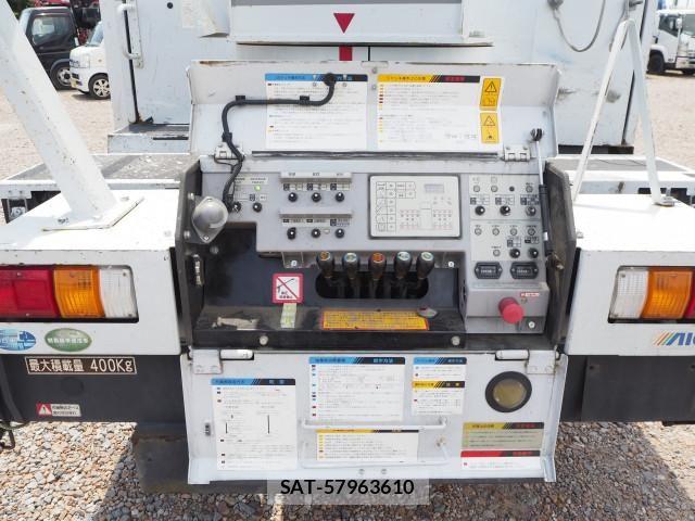 Isuzu ELF TRUCK 2013-08 6904704-26