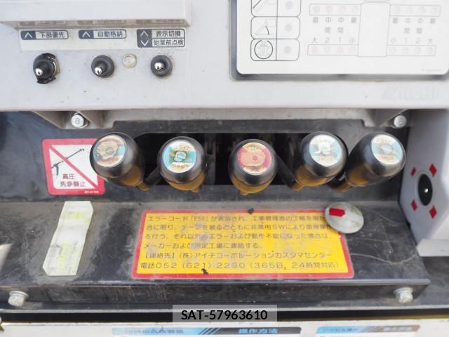 Isuzu ELF TRUCK 2013-08 6904704-27