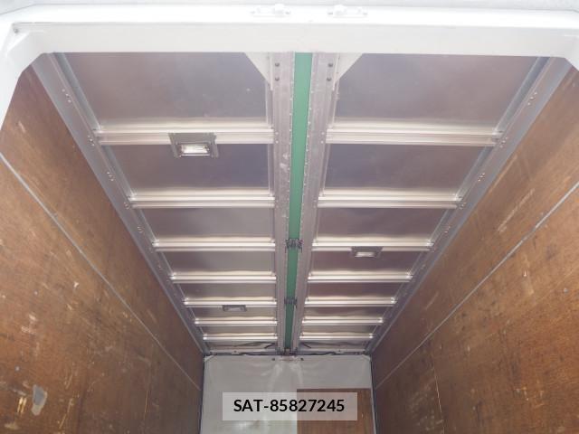 Isuzu ELF TRUCK 2007-06 6904695-25