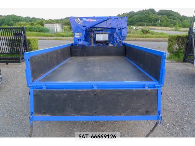 Isuzu ELF TRUCK 2013-12 6904654-7