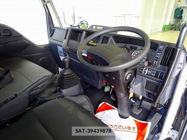 Isuzu ELF TRUCK 2024-09 6904635-4