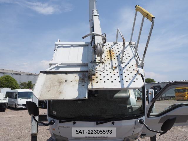 Isuzu ELF TRUCK 2013-12 6904681-18