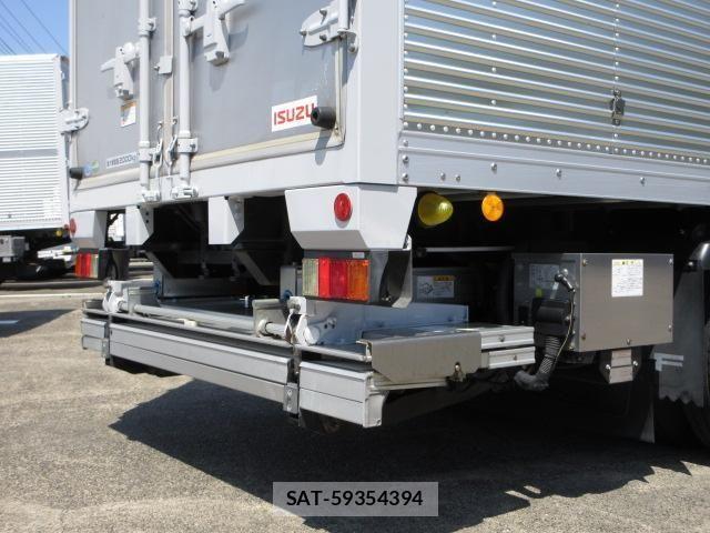 Isuzu ELF TRUCK 2018-12 6904661-20