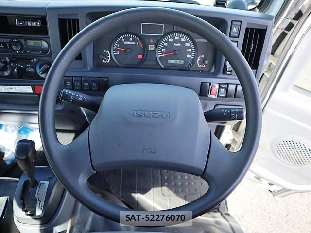 Isuzu ELF TRUCK 2017-07 6904658-3