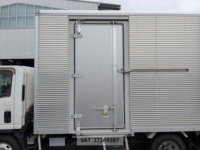 Isuzu ELF TRUCK 2018-02 6904656-12