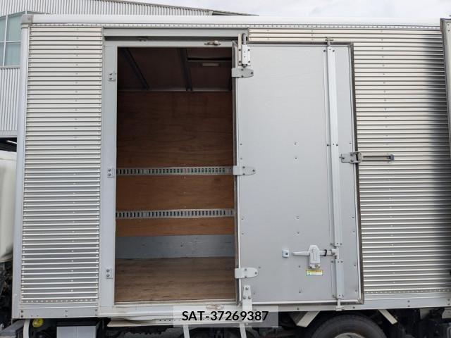 Isuzu ELF TRUCK 2018-02 6904656-13