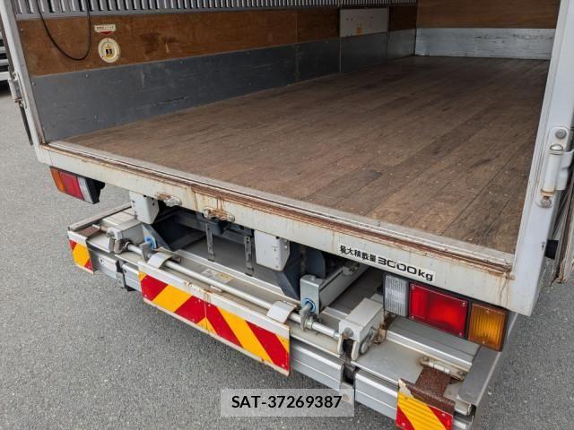 Isuzu ELF TRUCK 2018-02 6904656-18