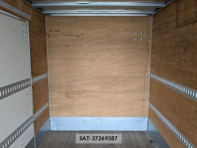 Isuzu ELF TRUCK 2018-02 6904656-21