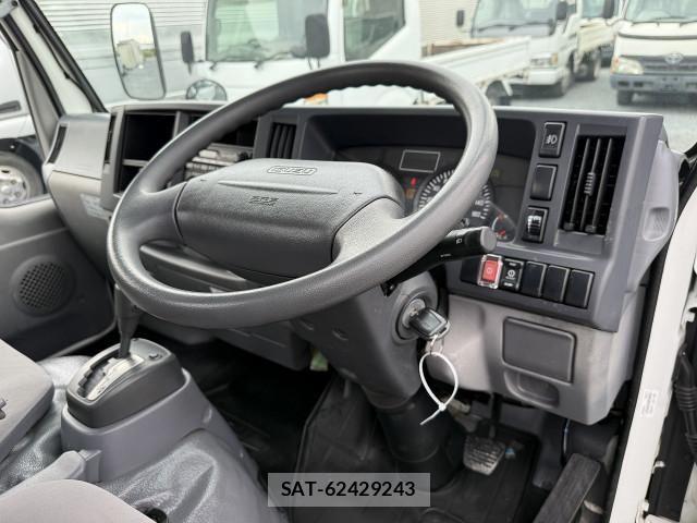 Isuzu ELF TRUCK 2014-03 6904705-16