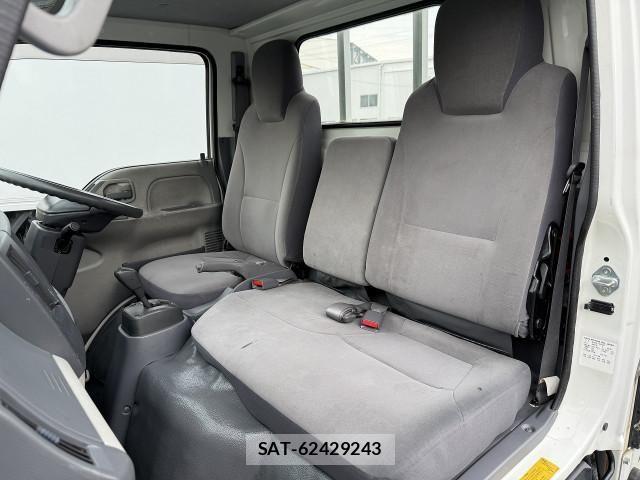 Isuzu ELF TRUCK 2014-03 6904705-19