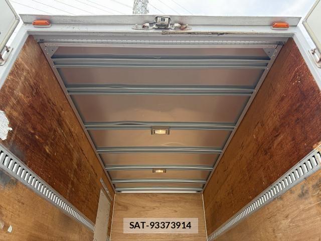 Isuzu ELF TRUCK 2014-01 6904710-5