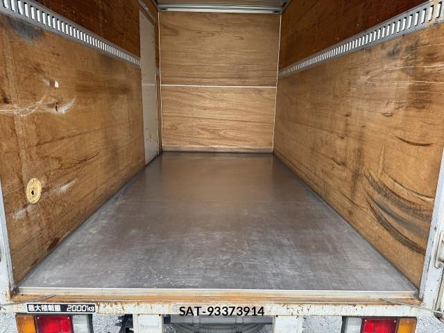 Isuzu ELF TRUCK 2014-01 6904710-6