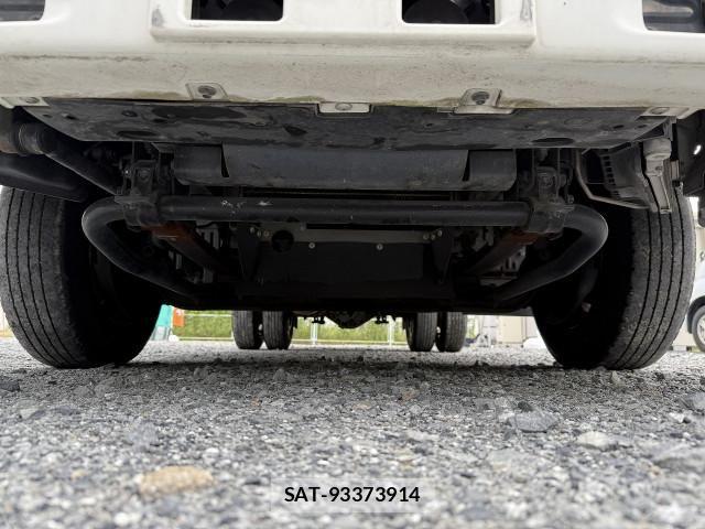 Isuzu ELF TRUCK 2014-01 6904710-8