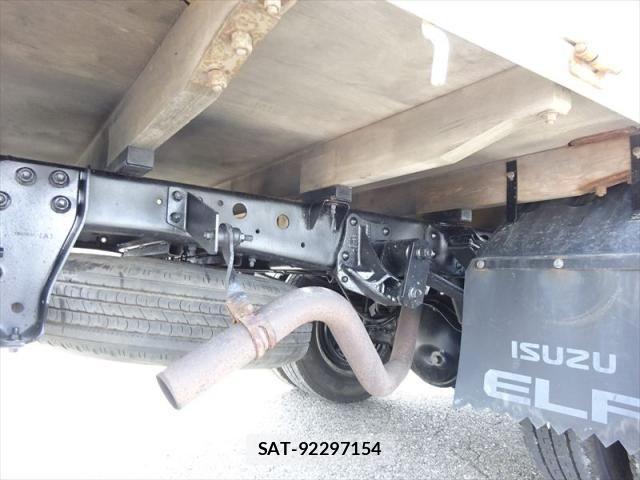 Isuzu ELF TRUCK 2018-10 6904706-9