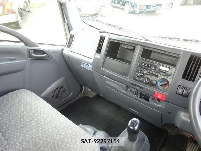 Isuzu ELF TRUCK 2018-10 6904706-22