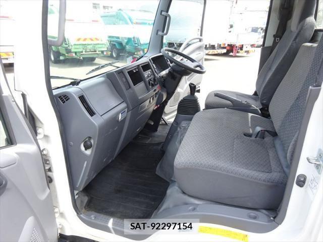 Isuzu ELF TRUCK 2018-10 6904706-24
