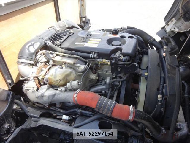 Isuzu ELF TRUCK 2018-10 6904706-26