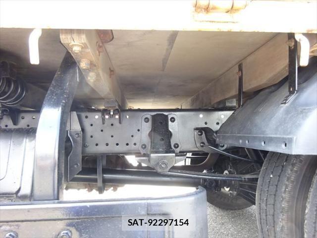 Isuzu ELF TRUCK 2018-10 6904706-5