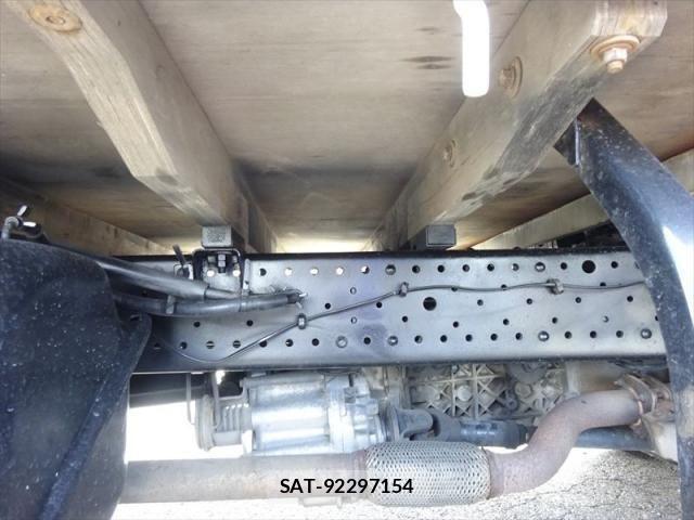 Isuzu ELF TRUCK 2018-10 6904706-7