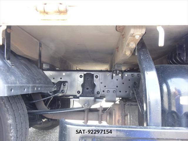 Isuzu ELF TRUCK 2018-10 6904706-8