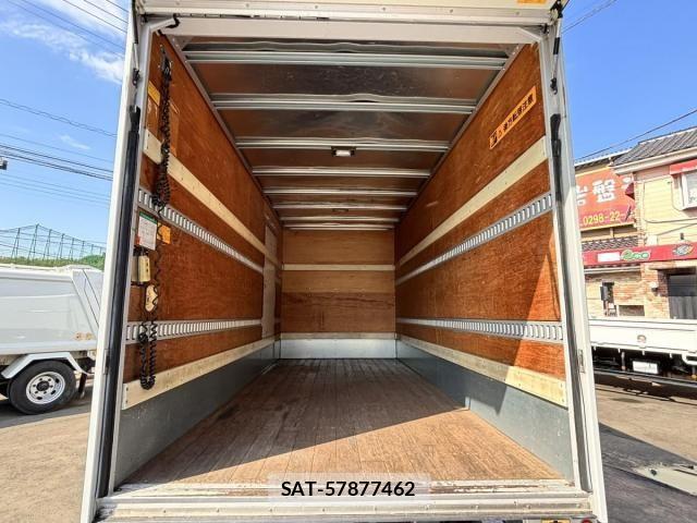 Isuzu ELF TRUCK 2013-10 6904699-17