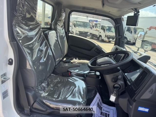 Isuzu ELF TRUCK 2025-04 6904640-21