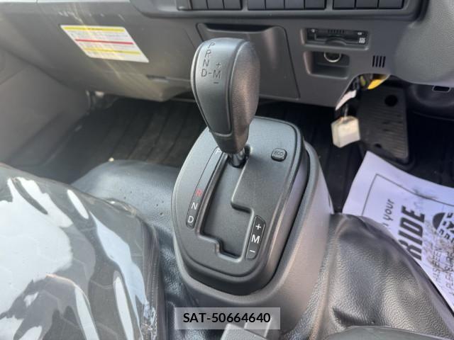 Isuzu ELF TRUCK 2025-04 6904640-24