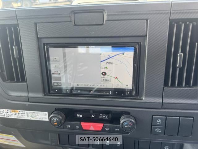 Isuzu ELF TRUCK 2025-04 6904640-25