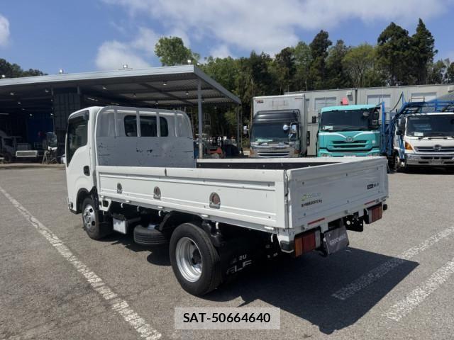 Isuzu ELF TRUCK 2025-04 6904640-3