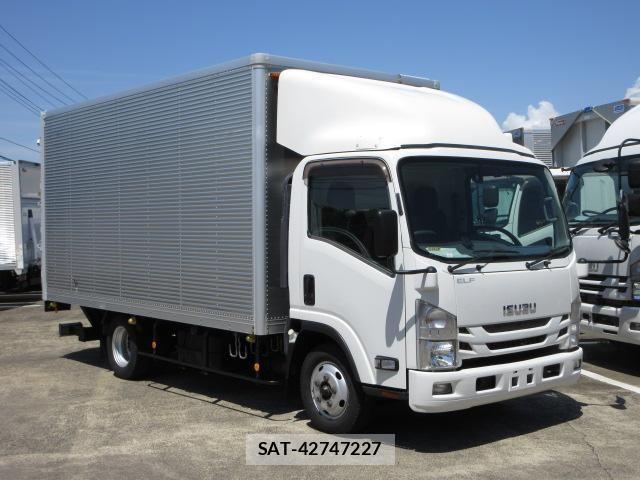Isuzu ELF TRUCK 2018-03 6904642-1
