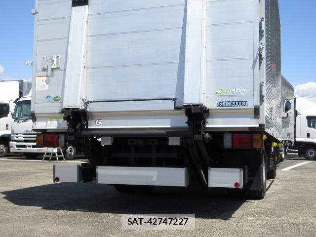 Isuzu ELF TRUCK 2018-03 6904642-22