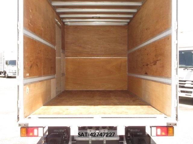Isuzu ELF TRUCK 2018-03 6904642-24