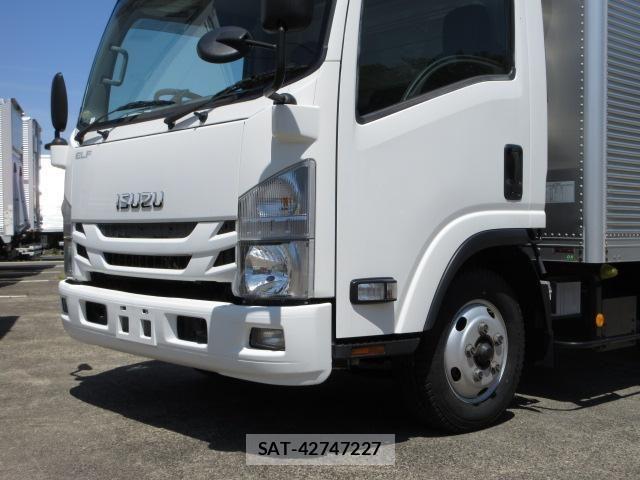 Isuzu ELF TRUCK 2018-03 6904642-6